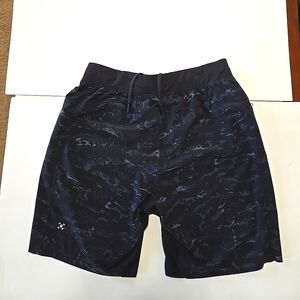 Lululemon Mens Black/Grey Camo Patterned Shorts Size L Stretch Waist